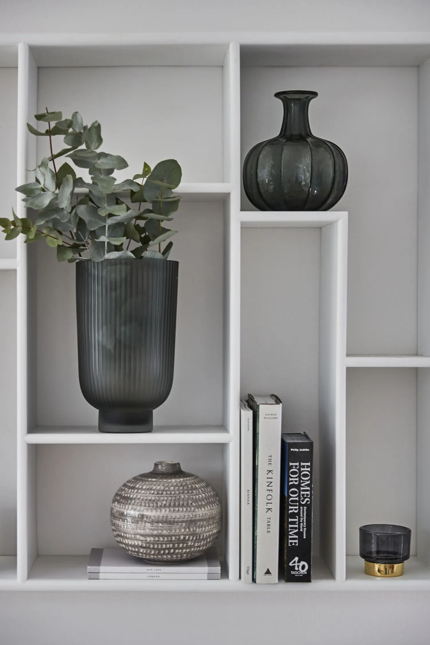 Lene Bjerre - Miyanne vase H21 cm. røget grå