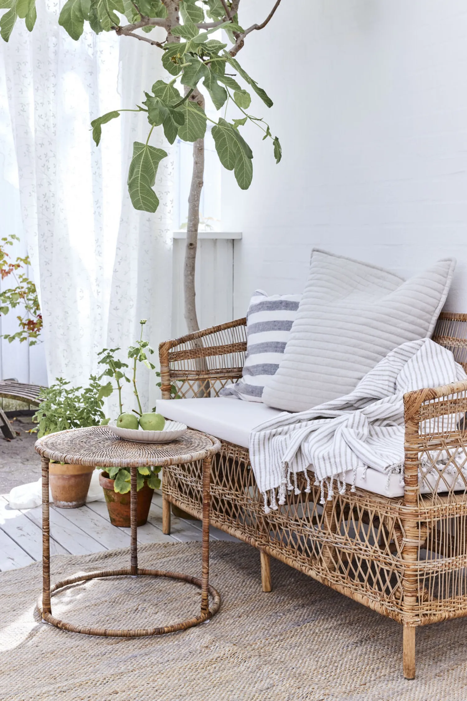 Hot Lene Bjerre - Olivia plaid 170x130 cm. beige stribet