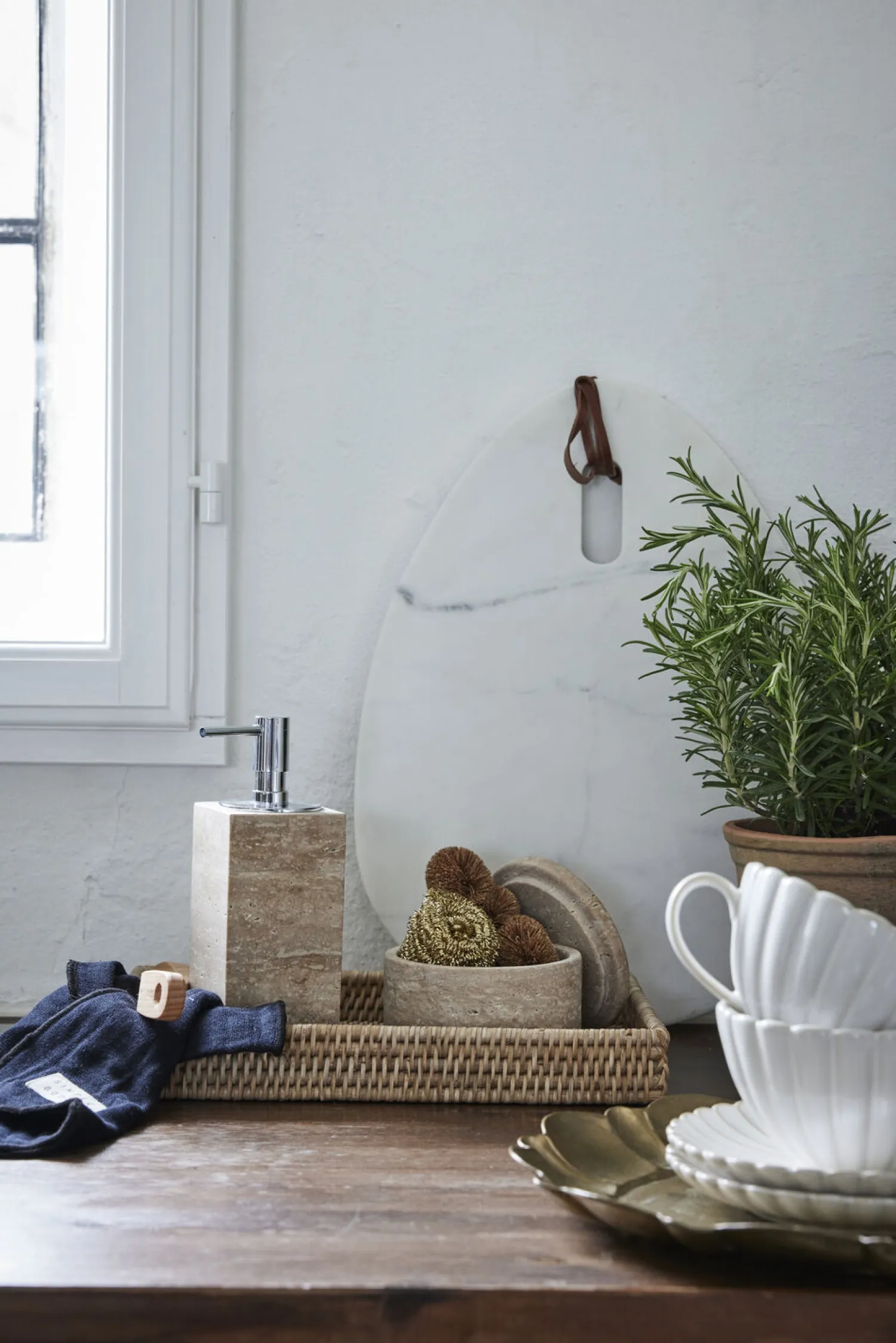 Clearance Lene Bjerre - Travina sæbedispenser 19 cm. sand marmor
