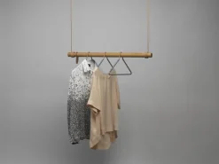 LindDNA bøjlestang - Swing 80 cm (nature oak/nature lether cord)