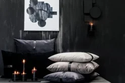 Discount Louise Smærup pude - Mørkegrå pude i velour 80 x 50 cm
