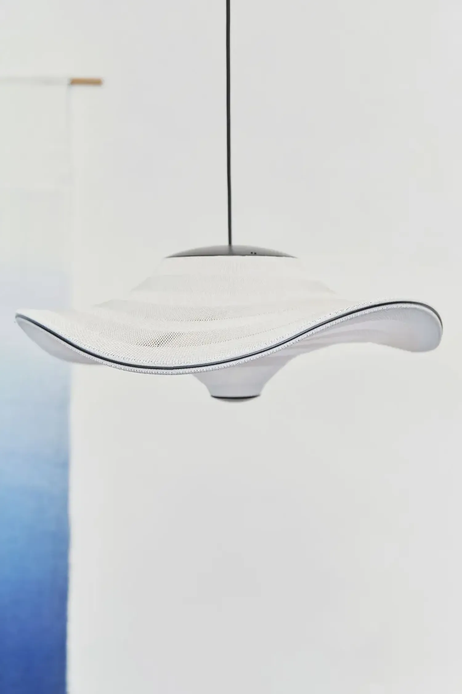 Sale Made by Hand - Pendellampe - Flying Ø58 - Ivory White