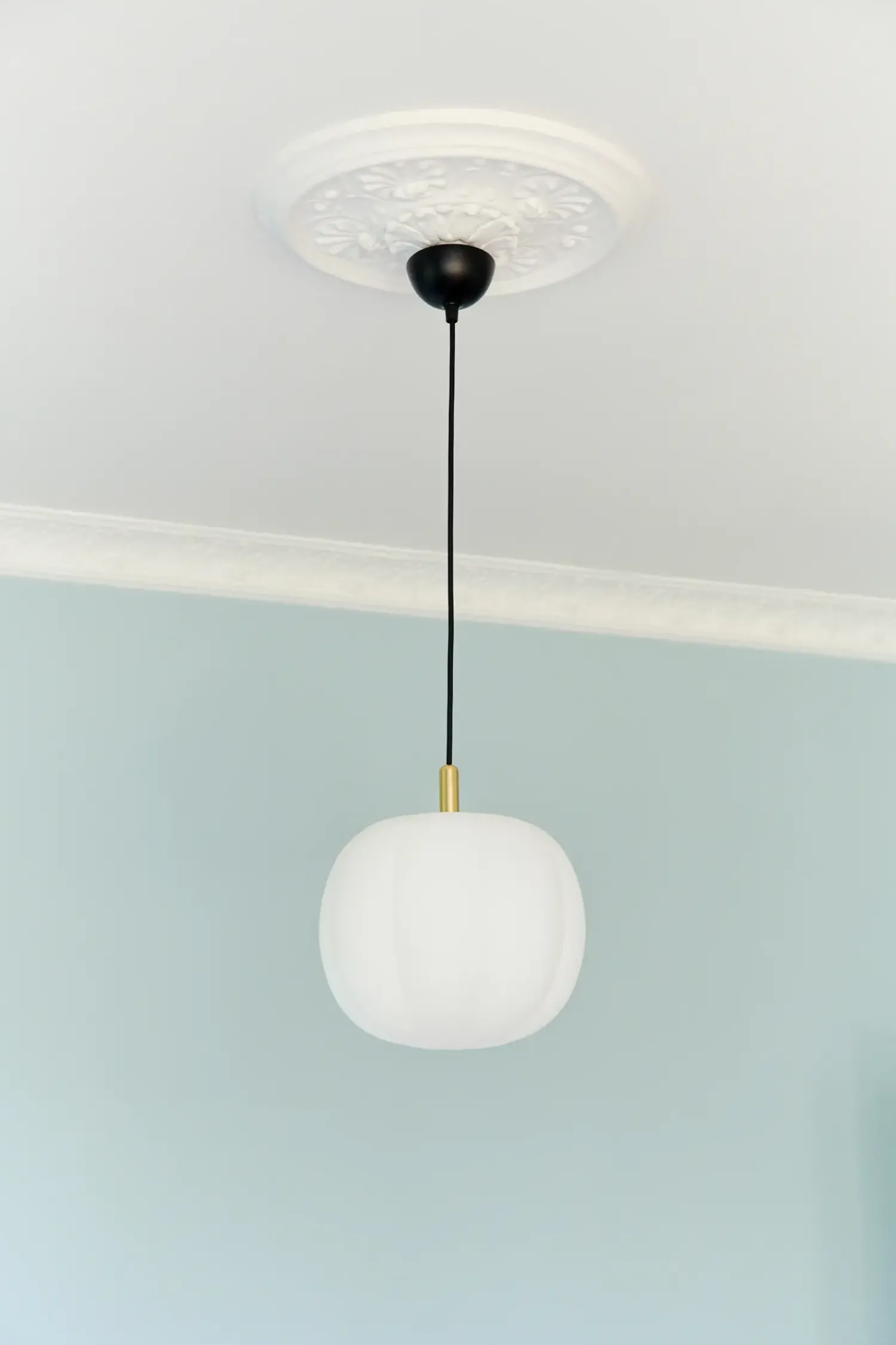 Discount Made by Hand - Pepo Pendant Medium Ø30 Brass Top - Opal