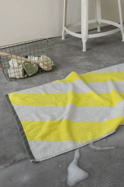 Mette Ditmer - DIAGONAL bath mat - Yellow