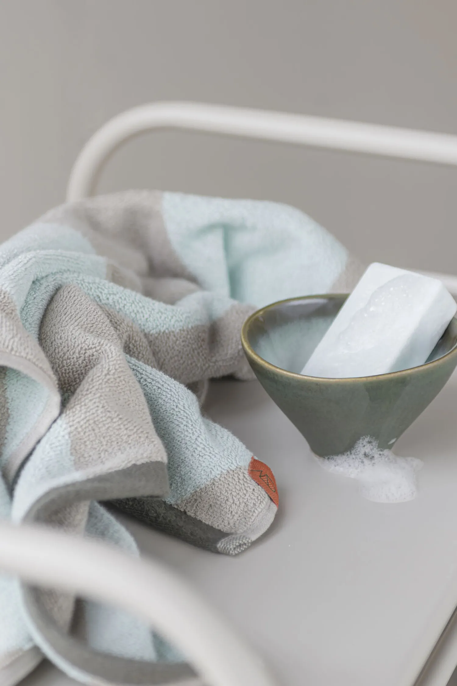 Outlet Mette Ditmer - DIAGONAL bath towel - Mint
