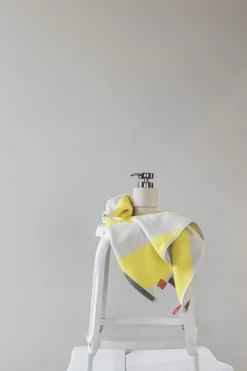 New Mette Ditmer - DIAGONAL guest towel, 2-pack - Yellow