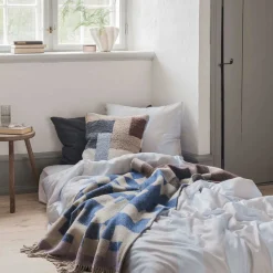 Outlet Mette Ditmer - DIAGONAL-sengesæt - Light grey/Sand - W140 x L220 cm