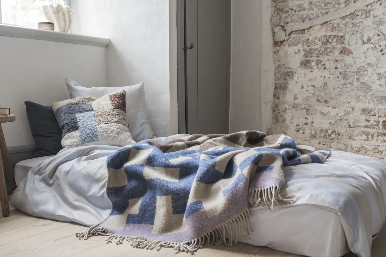 New Mette Ditmer - DIAGONAL-sengesæt - Light grey/Sand - W140 x L200 cm