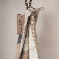 Clearance Mette Ditmer - DISORDER gæstehåndklæde, 2 stk., Off-white