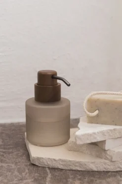 Clearance Mette Ditmer - MODEST-sæbedispenser - Kit - Ø9 x H14 cm