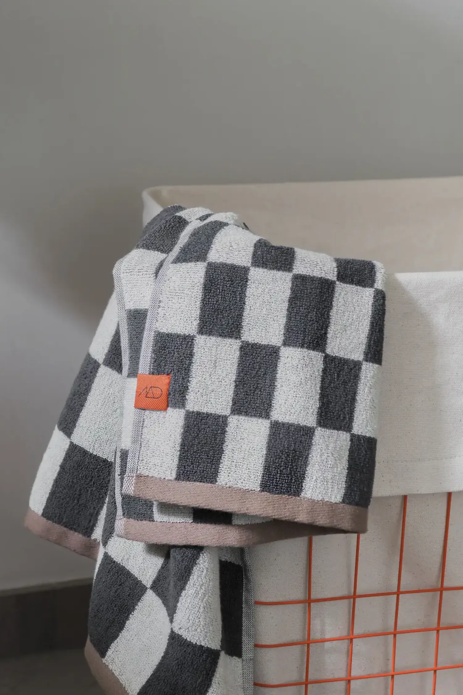 Clearance Mette Ditmer - STORE-IT trådkurv med bomuldspose - Large - Orange