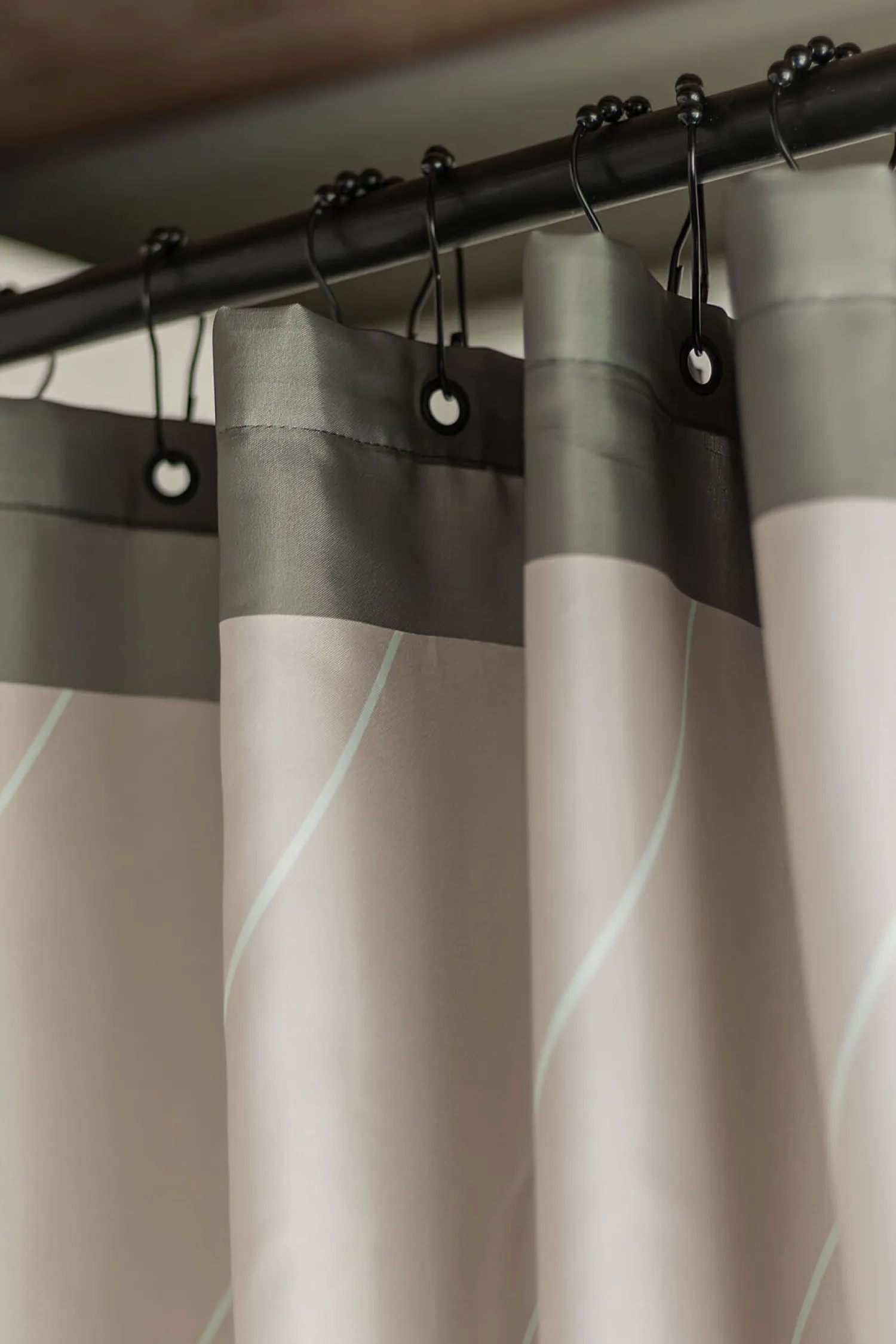 Clearance Mette Ditmer - SUBTLE shower curtain - Mint