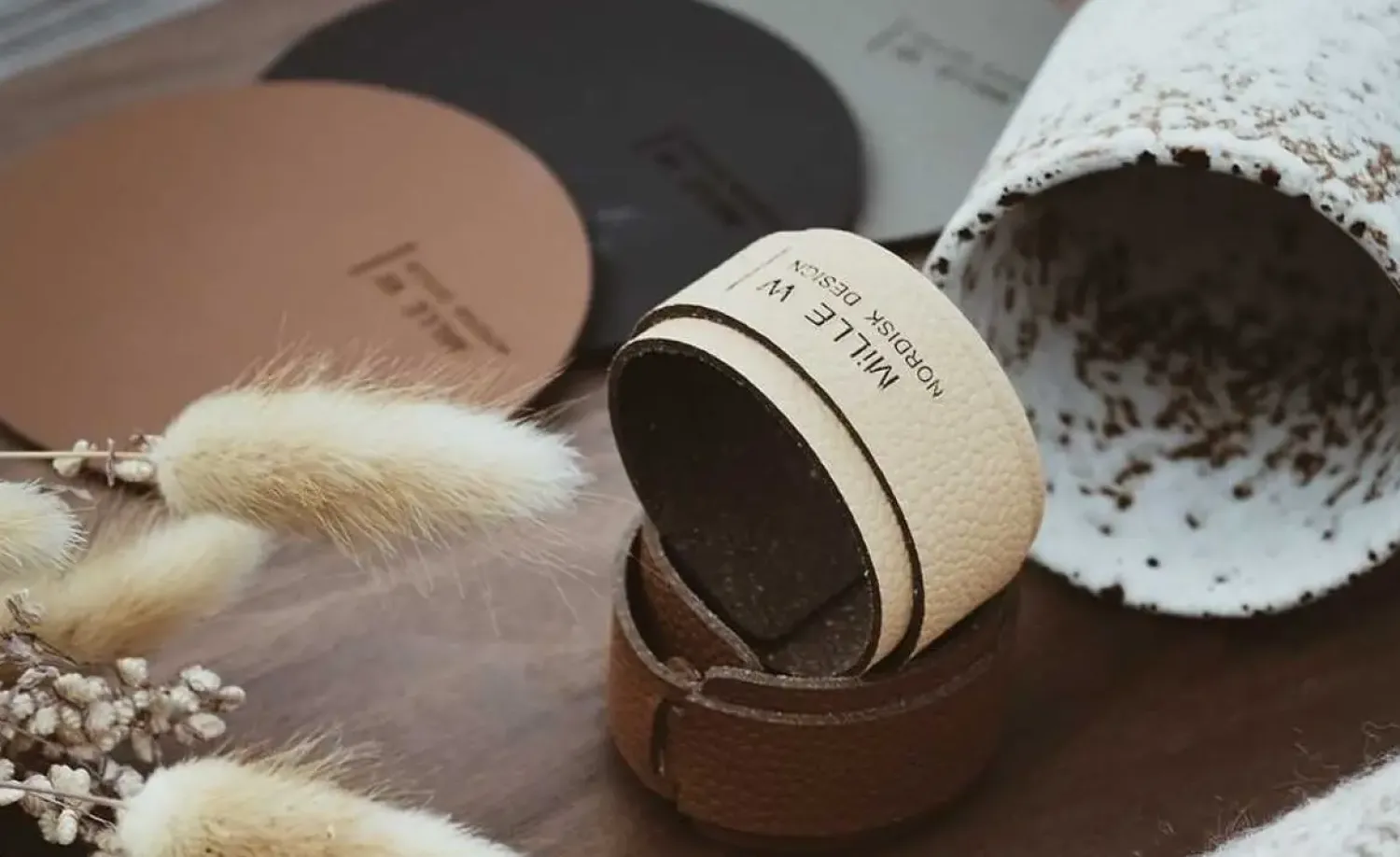 Clearance MILLE W NORDISK DESIGN - Servietring - Sort læder