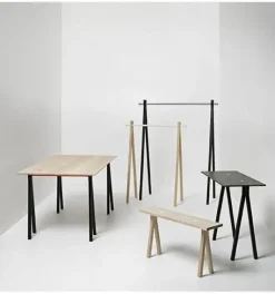 Best Nomess - 2-DOTS Konsol Bord - Sort/Sorte ben/Sorte prikker