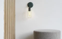 Outlet Normann Copenhagen Norman Copenhagen - Amp Væglampe, guld/grøn