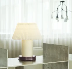 Sale Normann Copenhagen - Cellu - Bordlampe - Creme - brun bund