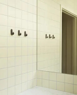 Online Normann Copenhagen - Curve Mini knage - Sæt med 2 styk - Mat brun