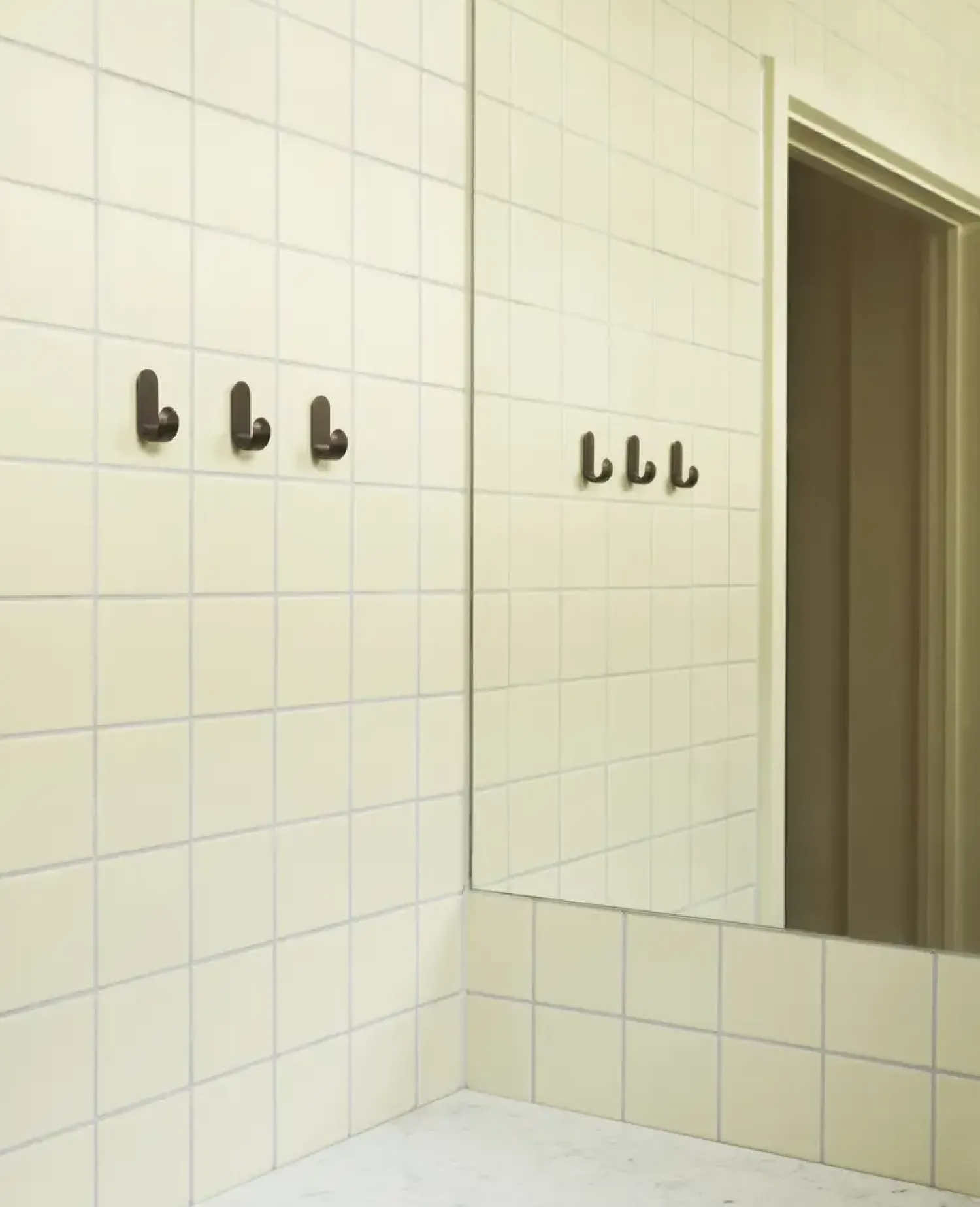 Online Normann Copenhagen - Curve Mini knage - Sæt med 2 styk - Mat brun