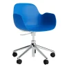 Online Normann Copenhagen - Form Armstol Swivel 5W med hjul - Alu/Blå