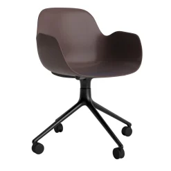 New Normann Copenhagen - Form Armstol Swivel 5W med hjul - Sort/Brun