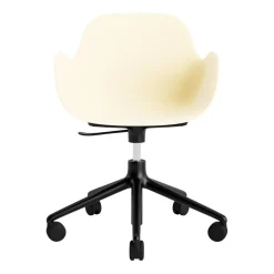 New Normann Copenhagen - Form Armstol Swivel 5W med hjul - Sort/Creme