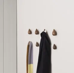 Clearance Normann Copenhagen - knage - Dropit Hooks Large - Valnød - 2 styk