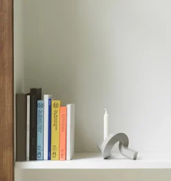 Online Normann Copenhagen - Lysestage - Crooked Candlestick One - Grey / Grå