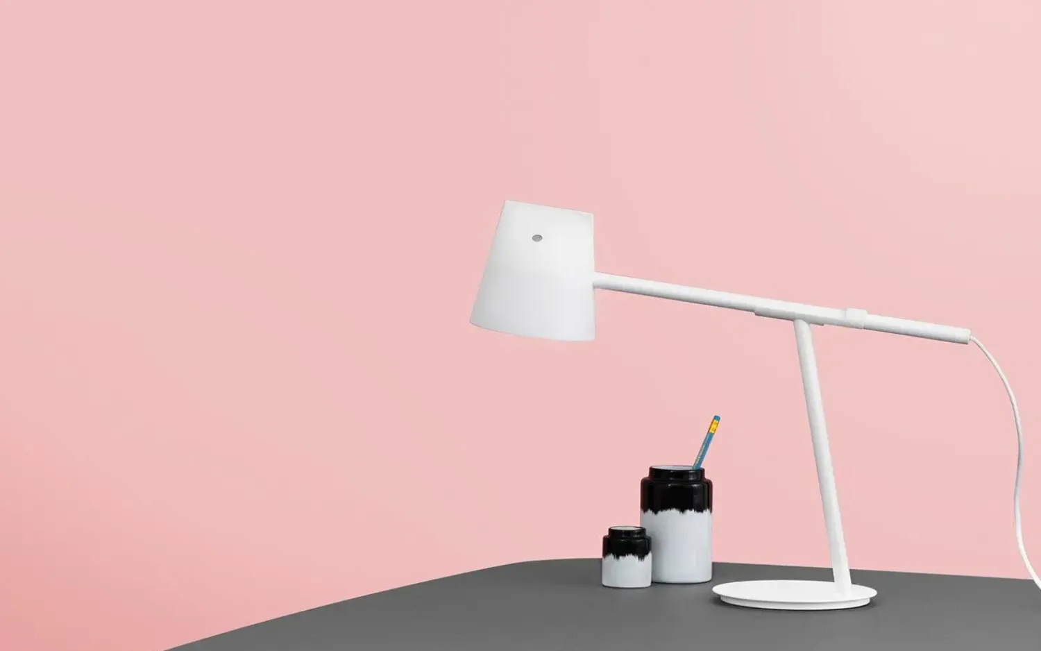 Best Normann Copenhagen - Momento bordlampe - Hvid