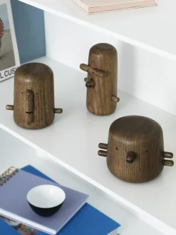 Outlet Normann Copenhagen - San træfigur - Bejdset ask