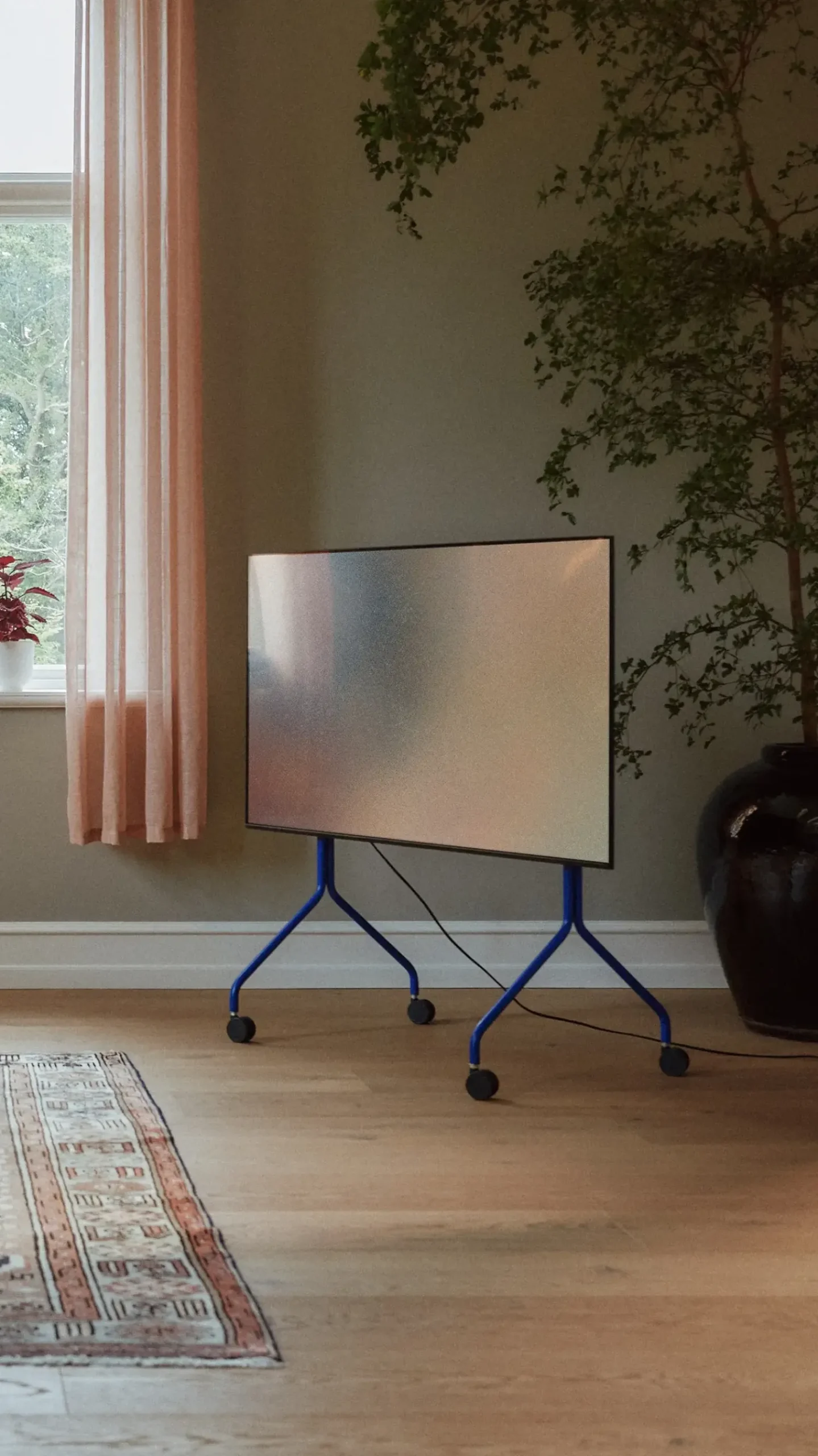 Sale Pedestal - TV-Stander - Moon Rollin - Blå / Ultra Marine