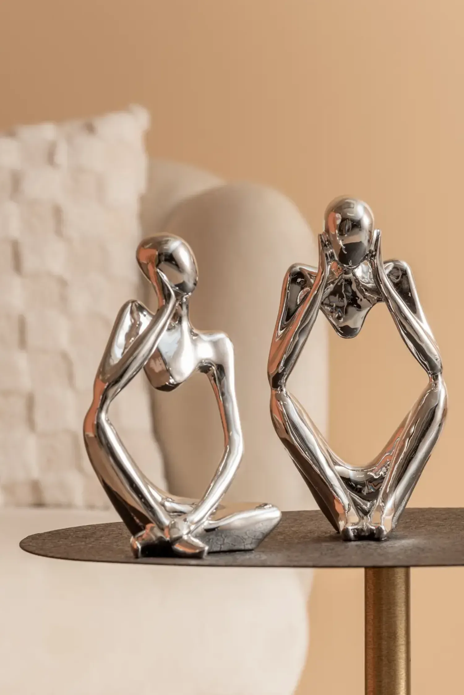 Online Present time - Statue Imagine polyresin chrome plated