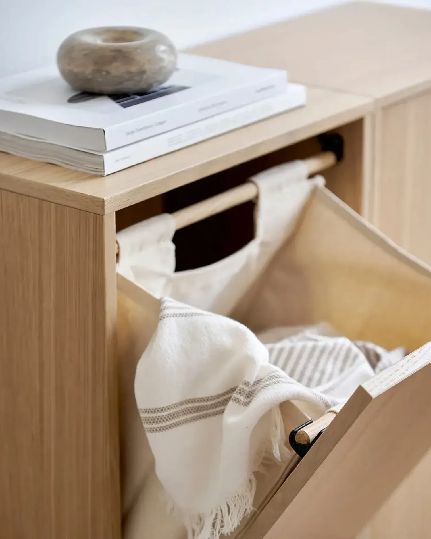 Hot ReCollector - Vasketøjskurv - Væghængt Vasketøjsboks - Eg