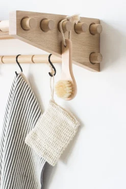 Outlet Roon & Rahn by We Do Wood - Moodrack hattehylde - 52 cm, Natur