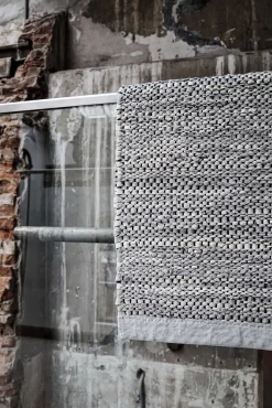 Best Rug Solid - Tæppe m. læder, light grey - 60x90 cm