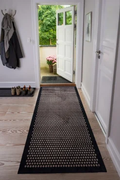 New Tica Copenhagen - Løber - Dots - Sort/sand - 90x200 cm
