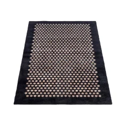 Best Tica Copenhagen - Smudsmåtte - Dots - Sort/Sand - 67x120 cm