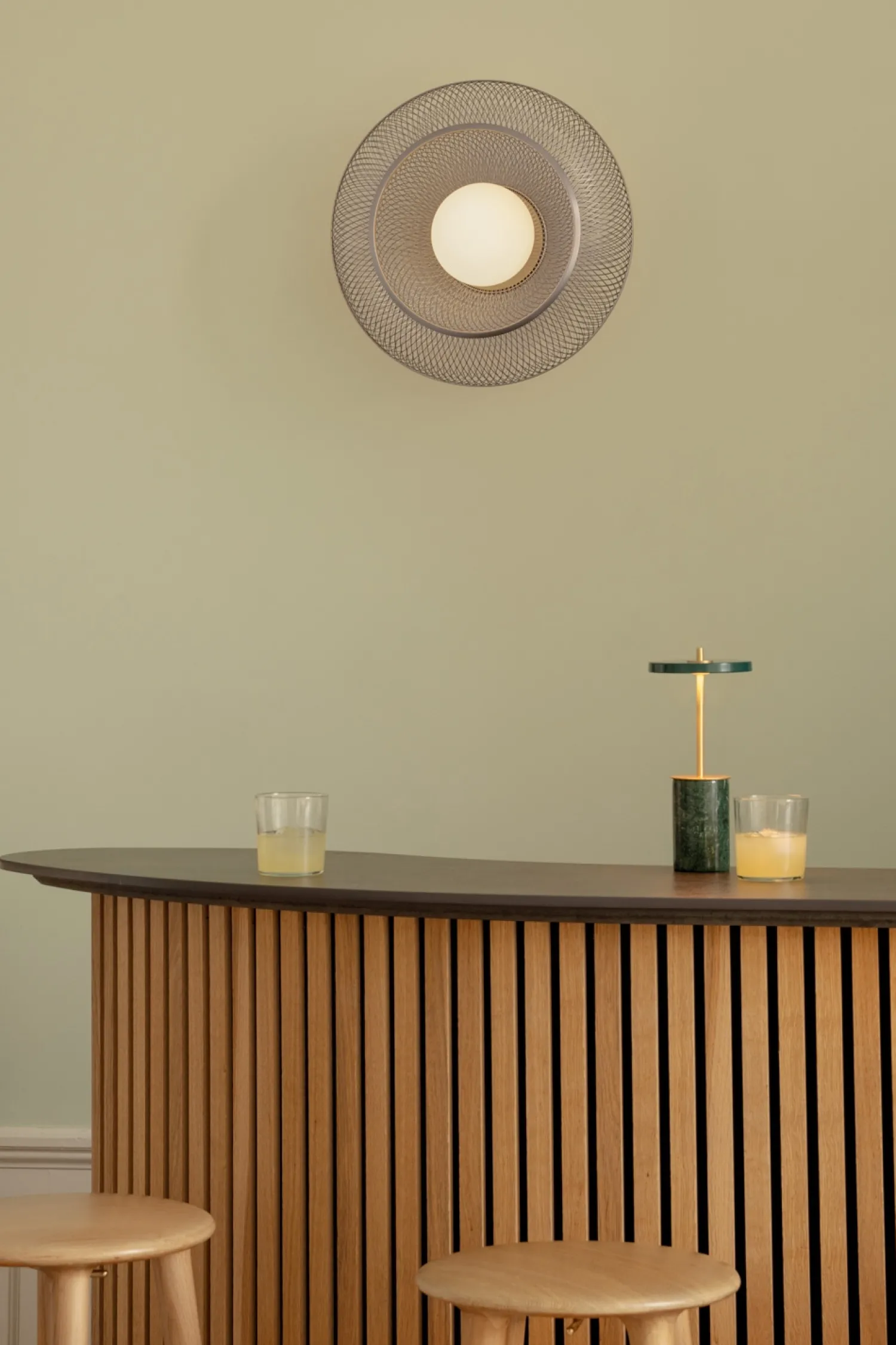 New Umage - Bordlampe - Asteria Move Mini - Clay Travertine Messing