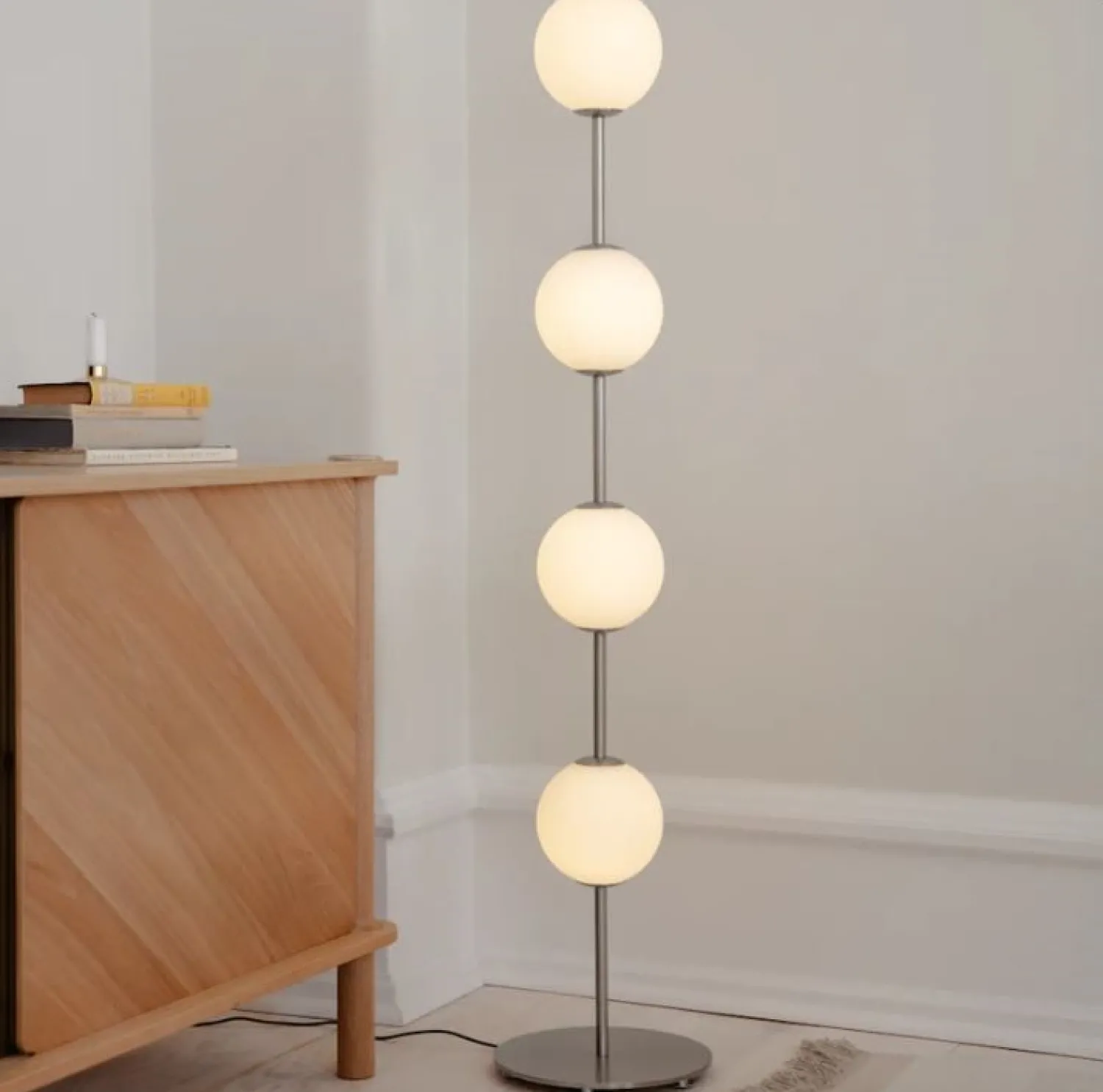 New Umage - Gulvlampe - Audrey - Stål